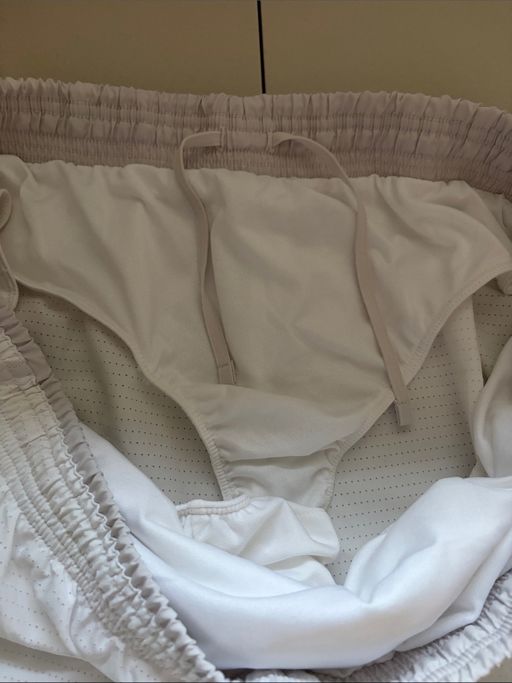 Nike Dri-FIT White Running Shorts Women’s XXL Athletic Activewear - Picture 6 of 10